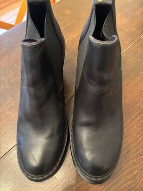 Dr. Martens Hurston Black Leather Boots UK 7 US 9